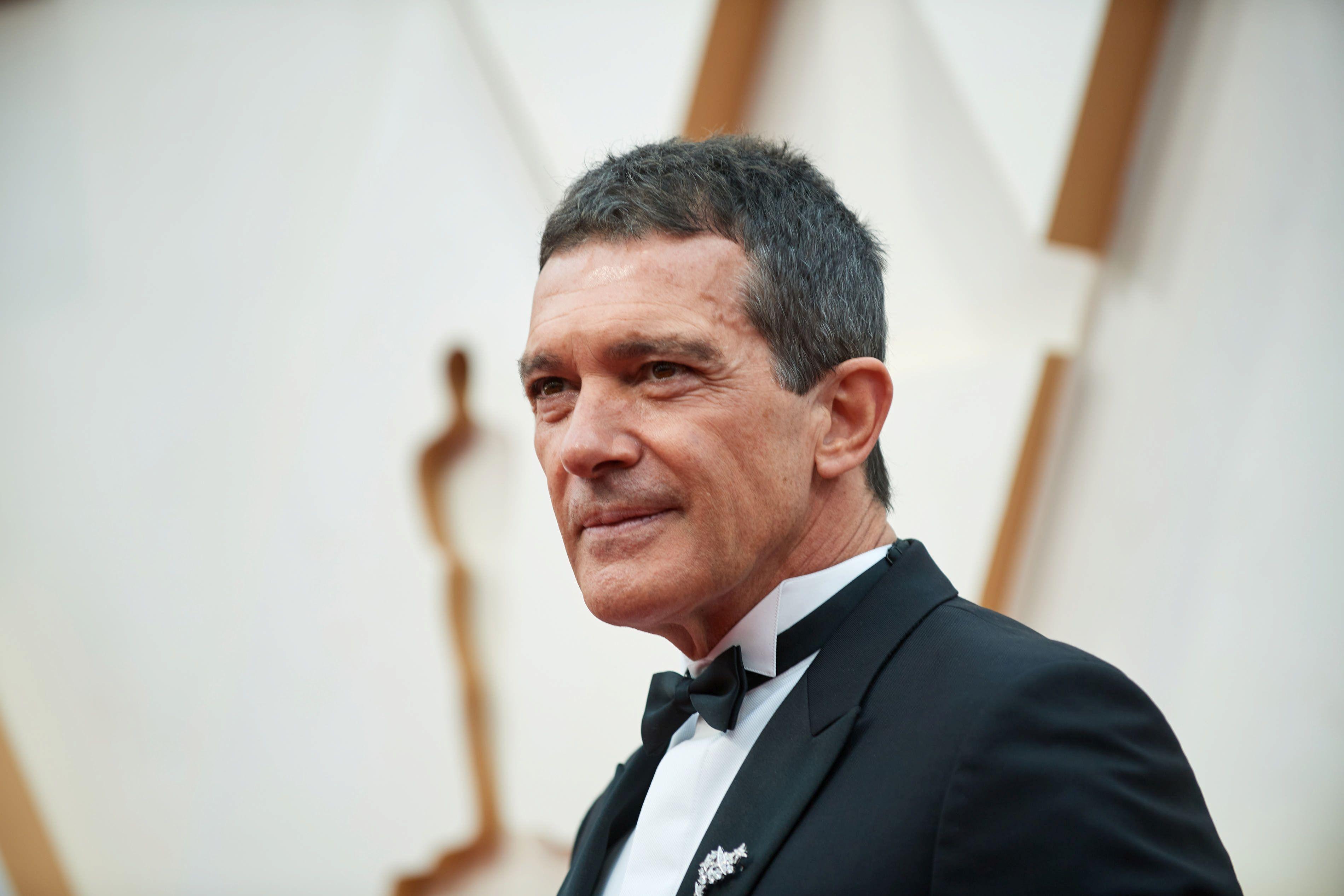 Antonio Banderas s-a vindecat de coronavirus după 21 de zile: &rdquo;G&acirc;ndurile mele merg spre cei care n-au fost at&acirc;t de norocoși ca mine!&rdquo;