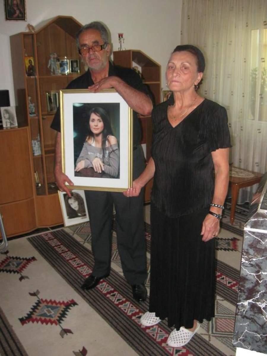 Cum s-a stins, de fapt, tatăl Mădălinei Manole: "L-am dus pe picioarele lui, luni ..."