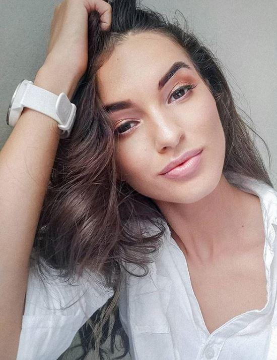 Cine este Larisa Blidariu, fiica de preot care a ajuns Miss Asia