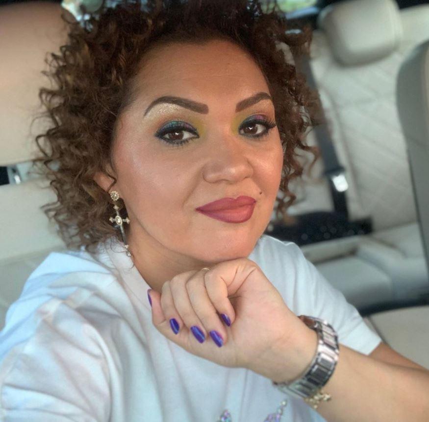 Puțini știau ce soră frumoasă are Minodora. Artista a prezentat-o pe Oana pentru prima dată la TV