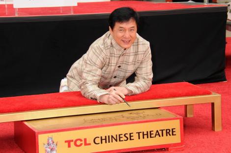 Cine este și cum arată Joan Lin, soția lui Jackie Chan. Puțini știu că starul a înșelat-o în repetate rânduri