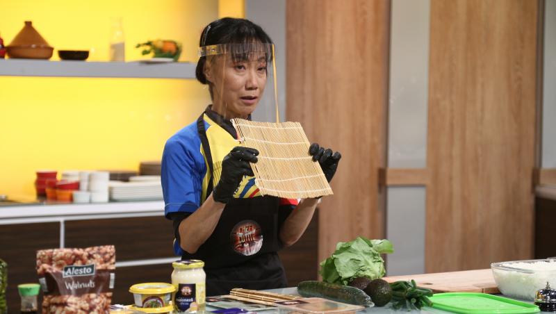 Hiroko Ogawa la emisiunea „Chefi la cuțite”