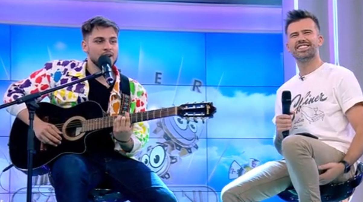 Florin Ristei și Adrian Petrache, duet de senzație la Neatza cu Răzvan și Dani. Interpretarea celor doi a st&acirc;rnit aplauze