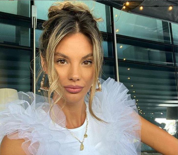 Ramona Olaru, ținută care a aprins imaginația telespectatorilor. Frumoasa asistentă de la Neatza a făcut furori