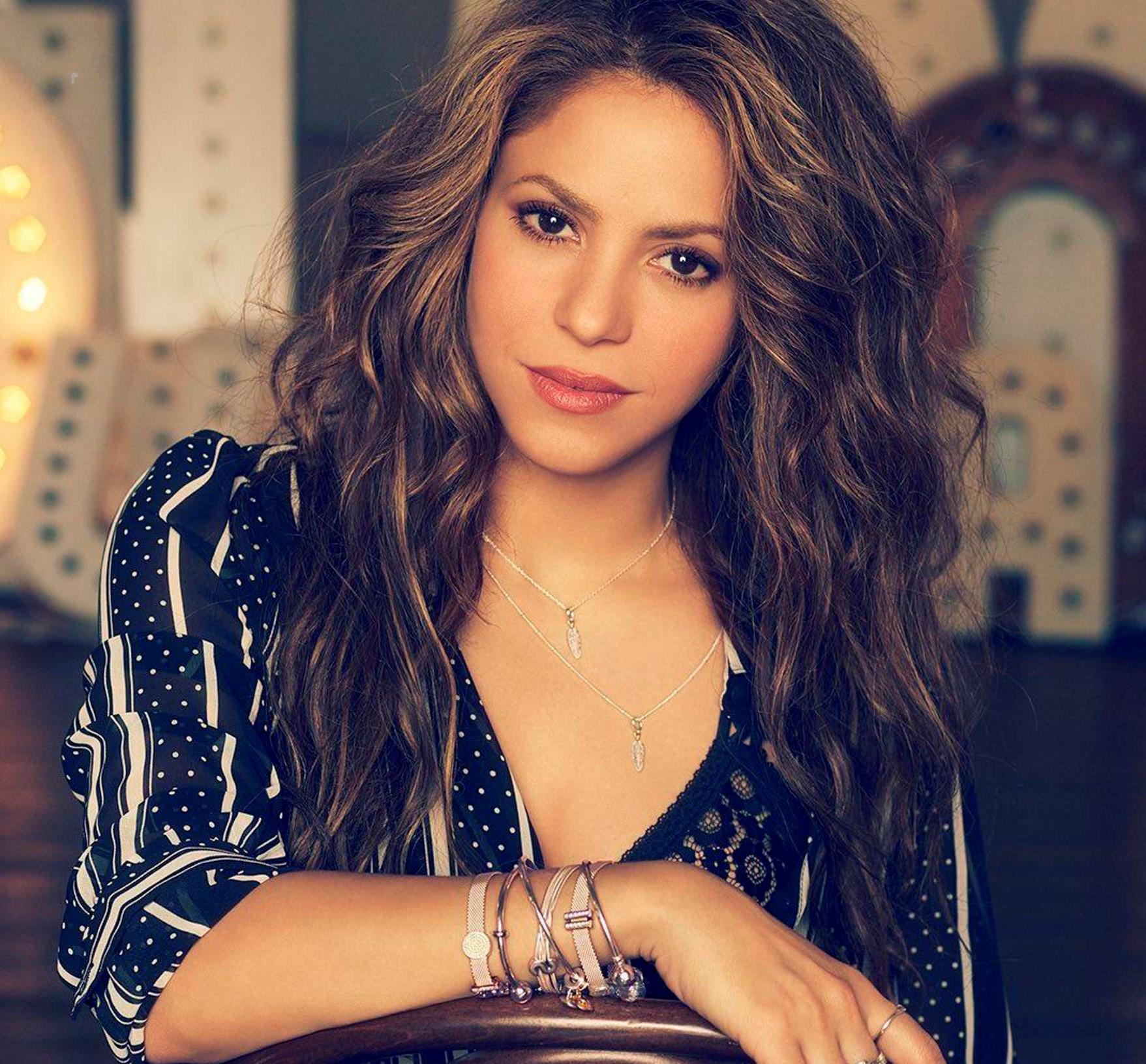 Cum arată Shakira &icirc;n costum de baie. Imaginea a str&acirc;ns peste 4 milioane de like-uri