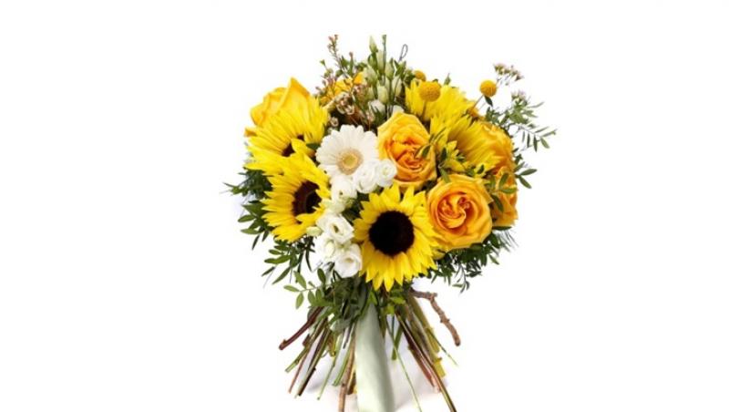 5 buchete de flori pe care le poți dărui la o cununie civilă toamna aceasta