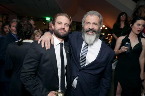 Fiul lui Mel Gibson a luat-o pe urmele tatălui său celebru. Cum impresionează Milo Gibson la 30 de ani