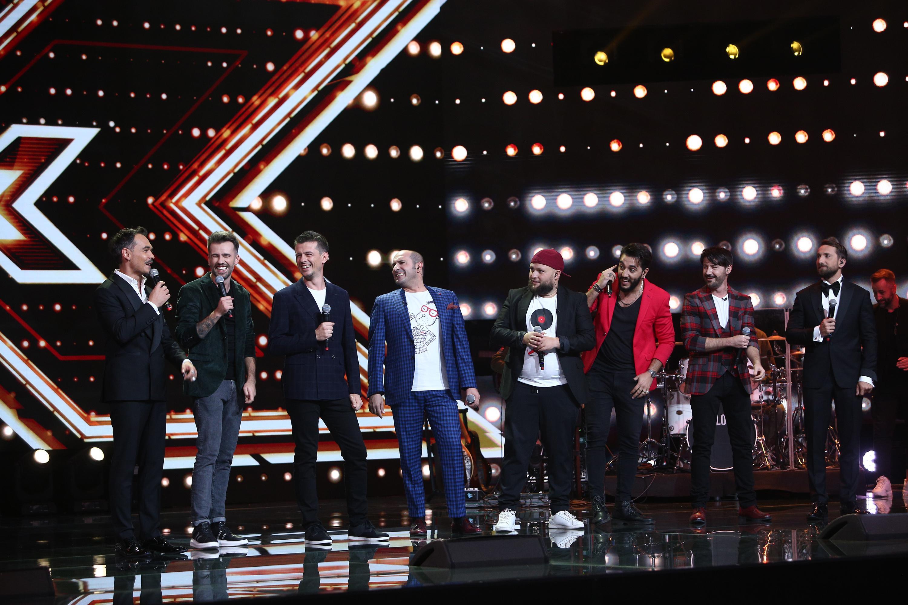 Frații Ristei, prezentatorii Răzvan și Dani și Super 4, pe scena X Factor