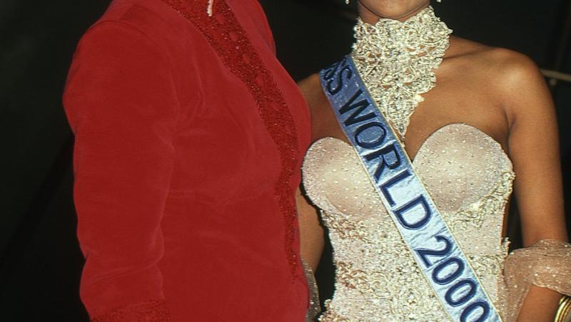 Priyanka Chopra a ajuns Miss Univers în 2000