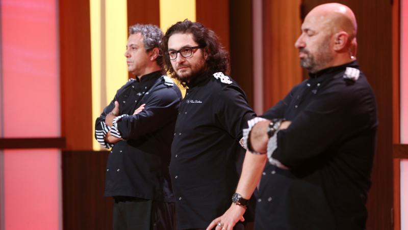 Cei trei jurați de la „Chefi la cuțite” în platoul emisiunii