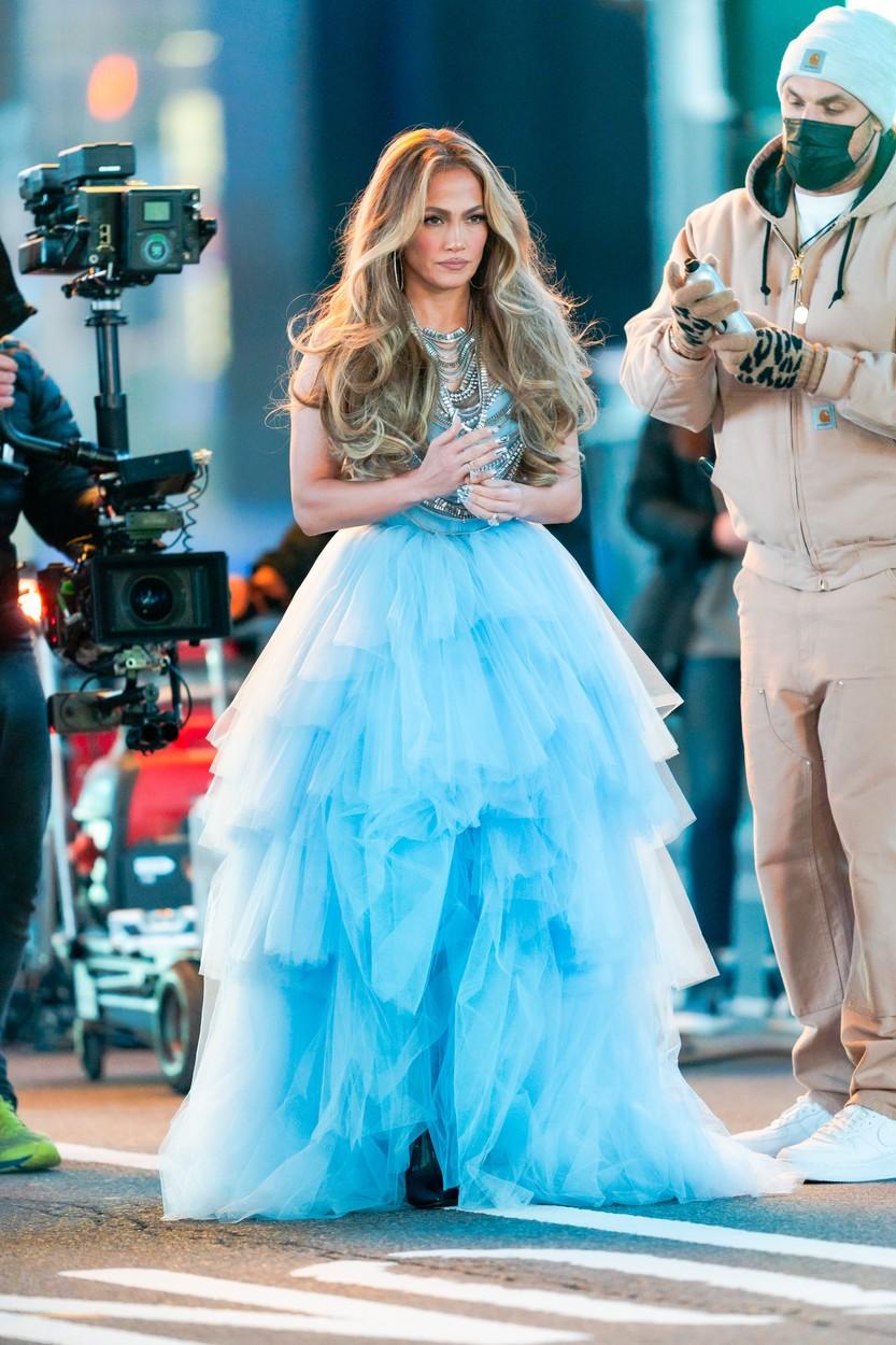 Jennifer Lopez, imagini surprinse de paparazzi