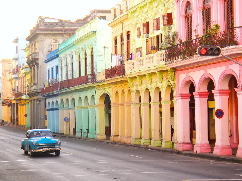 De ce aleg majoritatea persoanelor să meargă în vacanţă în Cuba?