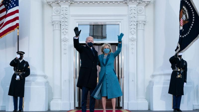 În ziua în care președintele a depus jurământul, soții Biden s-au trezit în fața unei uși închise.