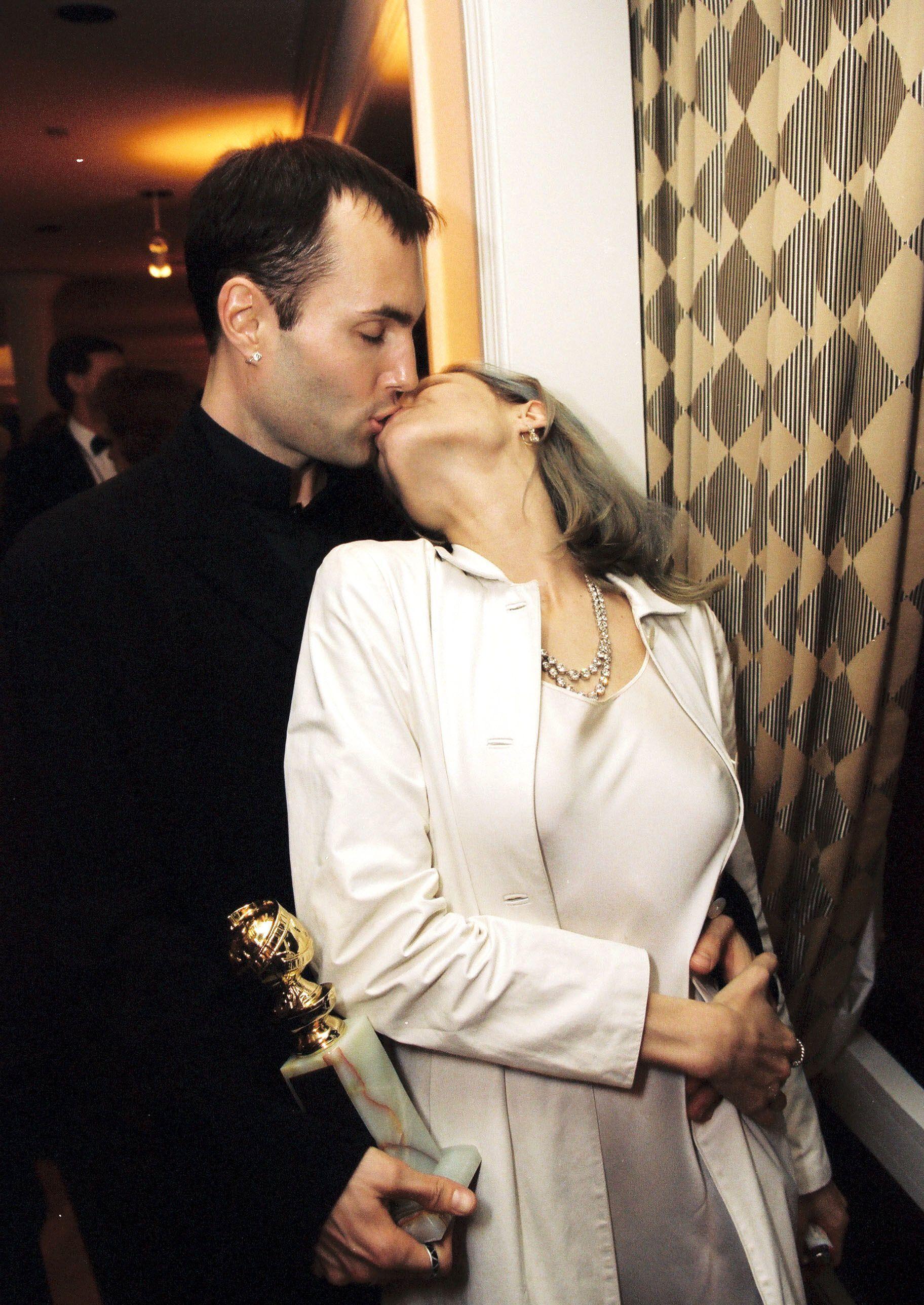 Angelina Jolie si James Haven, Globurile de aur, sarut
