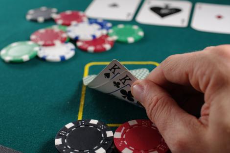(P) De ce aleg producătorii de jocuri de noroc să intre pe piața din România?