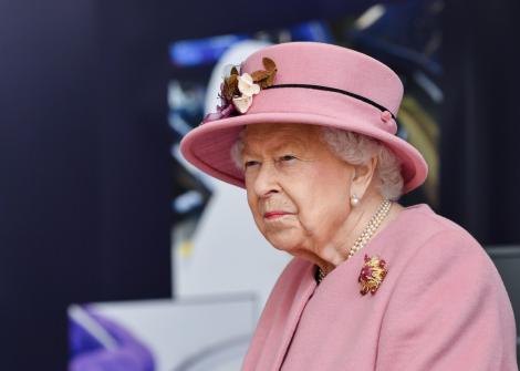 Top 10 fotografii ale familiei regale britanice. Ce cuplu apare în 9 din cele 10 poze