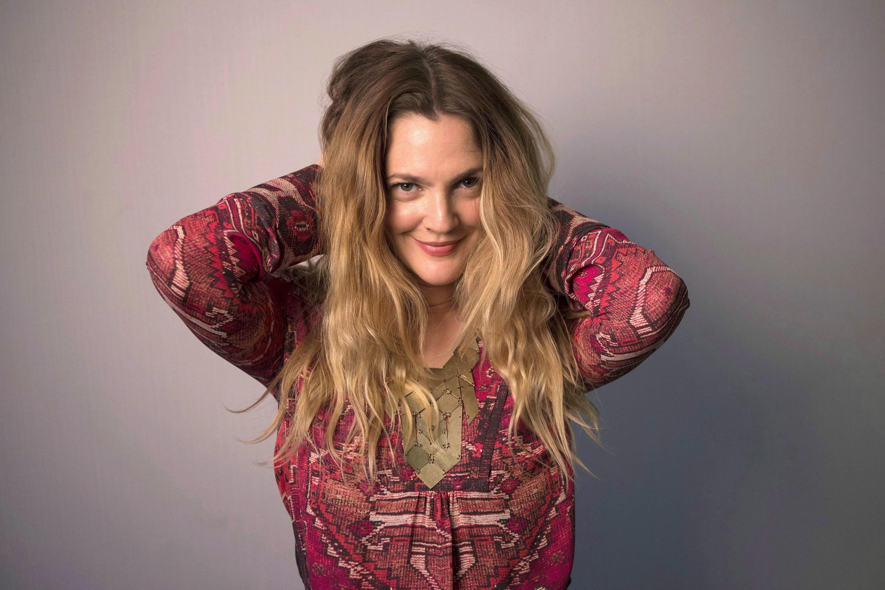 Drew Barrymore, dezvăluiri despre ce a pățit pe o aplicație de dating pentru vedete. Ce s-a întâmplat cu una dintre întâlniri