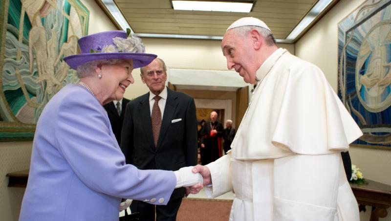 Regina Elisabeta si Papa