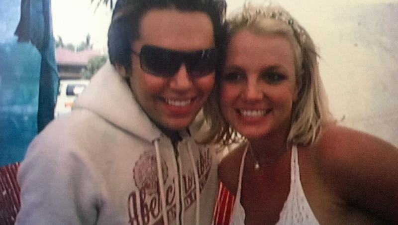 Bryan Ray și-a dedicat mare parte din viața sa idolului său Britney Spears