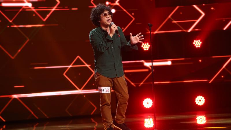 Melvin Hernandez a urcat pe scenă X Factor 2021 sigur că interpretarea piesei Just Once a lui James Ingram îl va ajuta să primească cel puțin 3 de DA