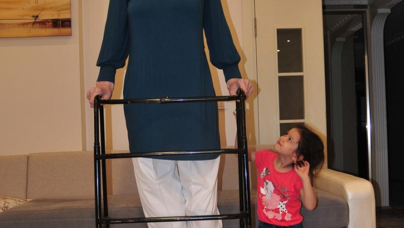 Rumeysa Gelgi este cea mai înaltă femeie din lume. Tânăra provine din Turcia, are 24 de ani și o înălțime de peste 2,15 metri