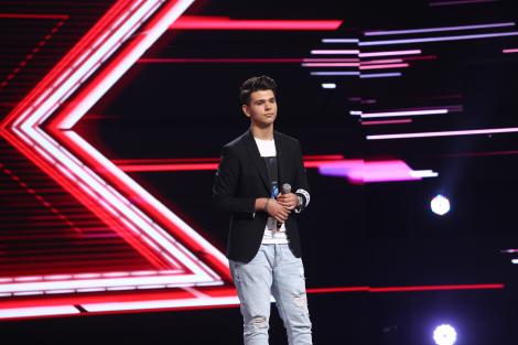 X Factor 2021, 22 octombrie. Mihai Adrian Onilă, interpretarea emoționantă a piesei „De-ai fi tu salcie la mal”. Reacția juraților
