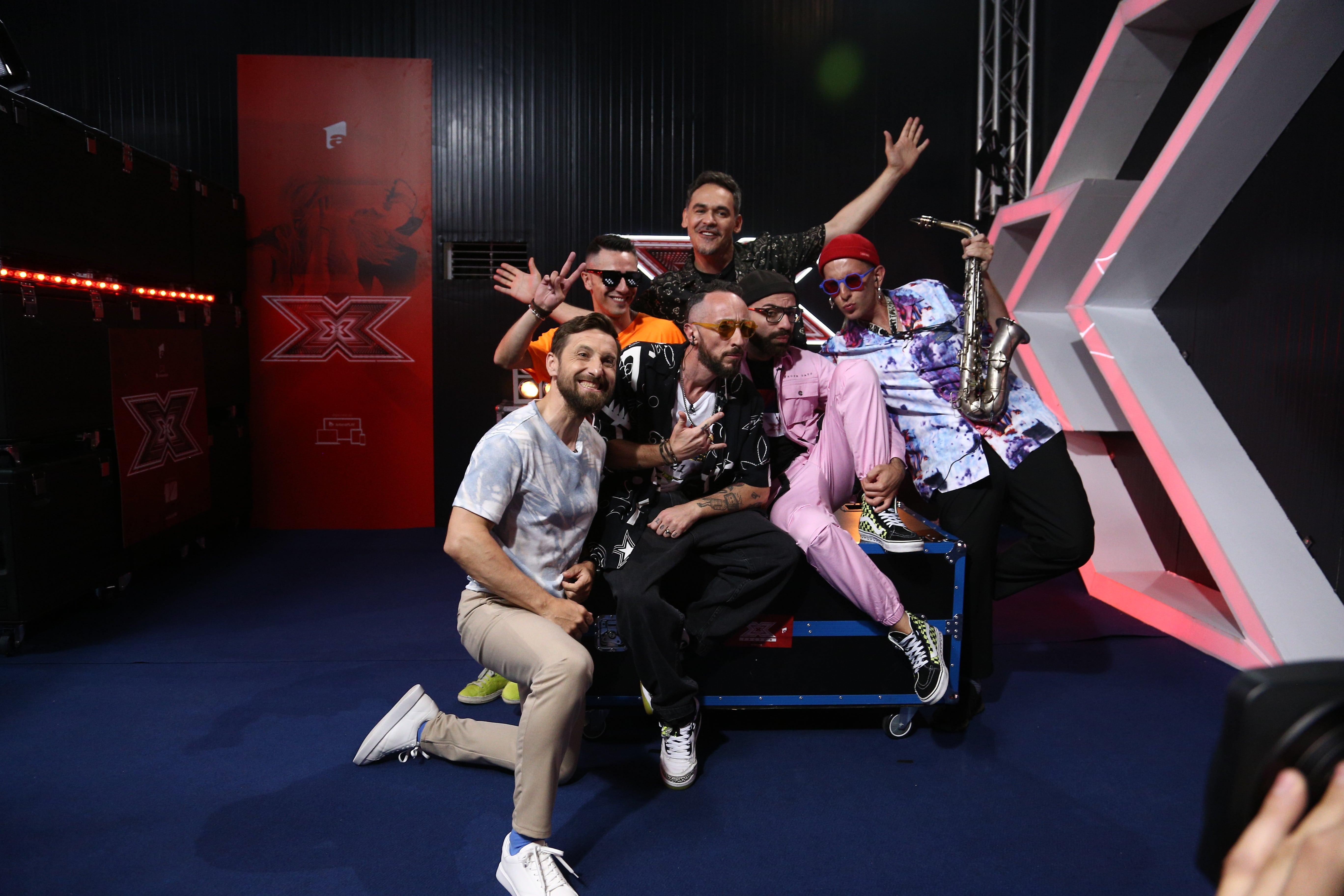 Le teste di Ozzak și-au inventat propriul gen muzical și au fost felicitați de jurații X Factor 2021