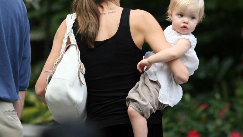 Shiloh Jolie-Pitt, apariție surprinzătoare, în rochie și cu machiaj. Cum arată acum fiica Angelinei Jolie și a lui Brad Pitt