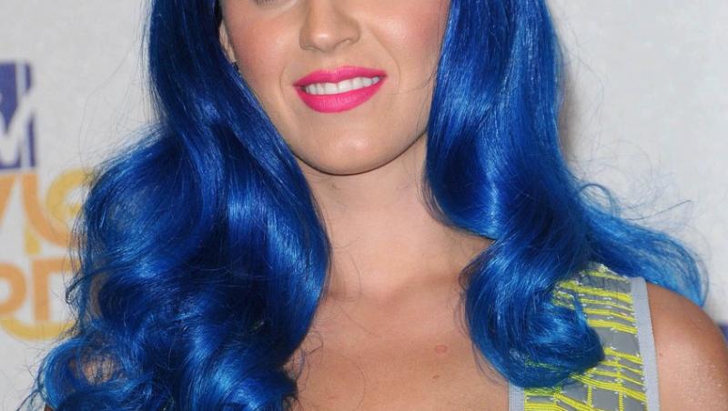 Katy Perry, silueta care i-a surprins pe internauți. A născut acum un an, dar nu se grăbește să revină la silueta inițială
