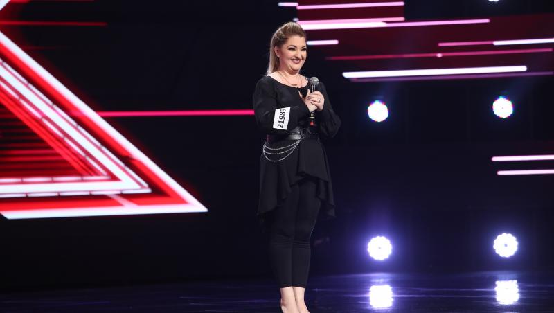 Cristina Bondoc a interpretat pe scena X Factor 10 melodia Dancing With The Devil - Demi Lovato. Concurenta a reușit să îi impresioneze pe jurați în preselecțiile X Factor 2021.