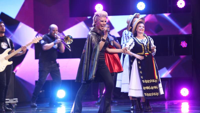 Zavera cu Adrian Țuțu și Mihai Zăvoianu au făcut un shoe de excepție, care a electrizat scena X factor 10. Artiștii au combinat stilurile etno, rock și rapp într-un moment energic.