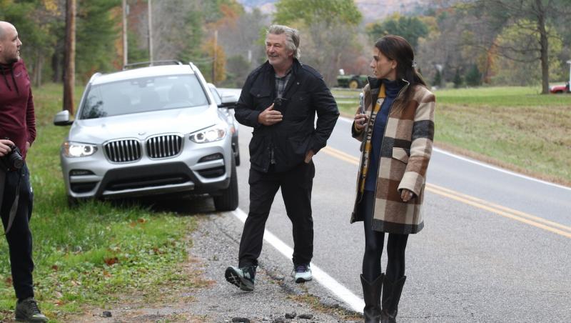 Alec Baldwin, prima confesiune publică despre moartea Halynei Hutchins: „Era prietena mea”. Actorul a împușcat-o accidental