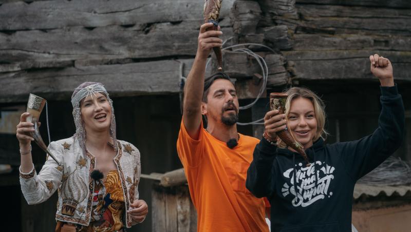 Iulia Albu a avut parte de o zi agitată în Asia Express - Drumul Împăraților, alături de Cosmin și Eliza Natanticu.