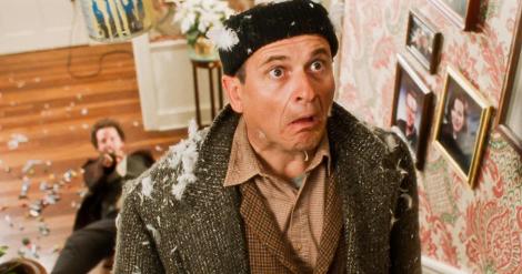 Joe Pesci, actorul din "Singur acasă", la 78 de ani. Cum arată acum hoțul căruia Kevin i-a dat planurile peste cap în Home Alone