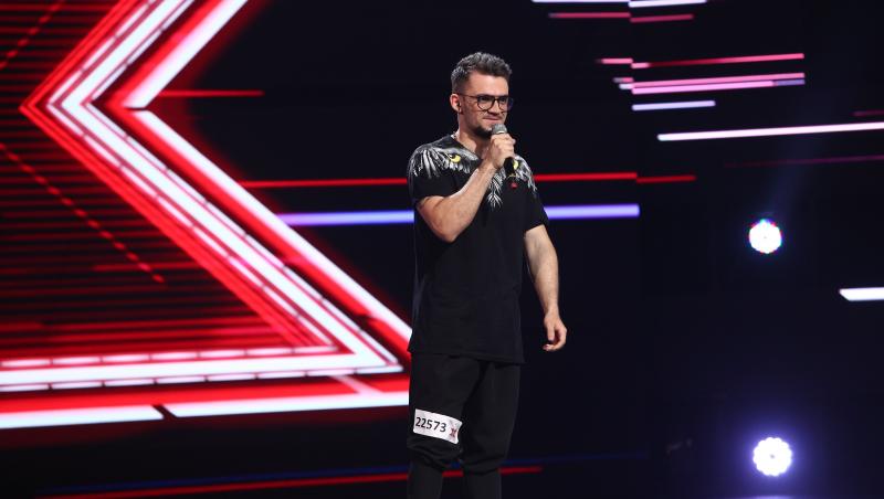 X Factor 2021, 8 octombrie. Edson D'Alessandro i-a emoționat pe jurații cu interpretarea melodiei Hallelujah, dar și cu povestea