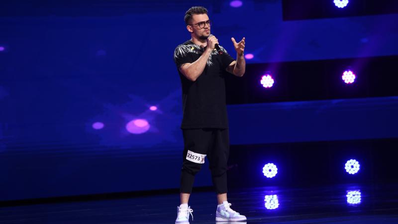 X Factor 2021, 8 octombrie. Edson D'Alessandro i-a emoționat pe jurații cu interpretarea melodiei Hallelujah, dar și cu povestea