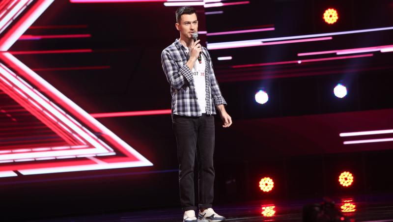 X Factor 2021, 8 octombrie. Florin Iordache, fostul membru al trupei Krypton, a cântat Man In The Mirror: 