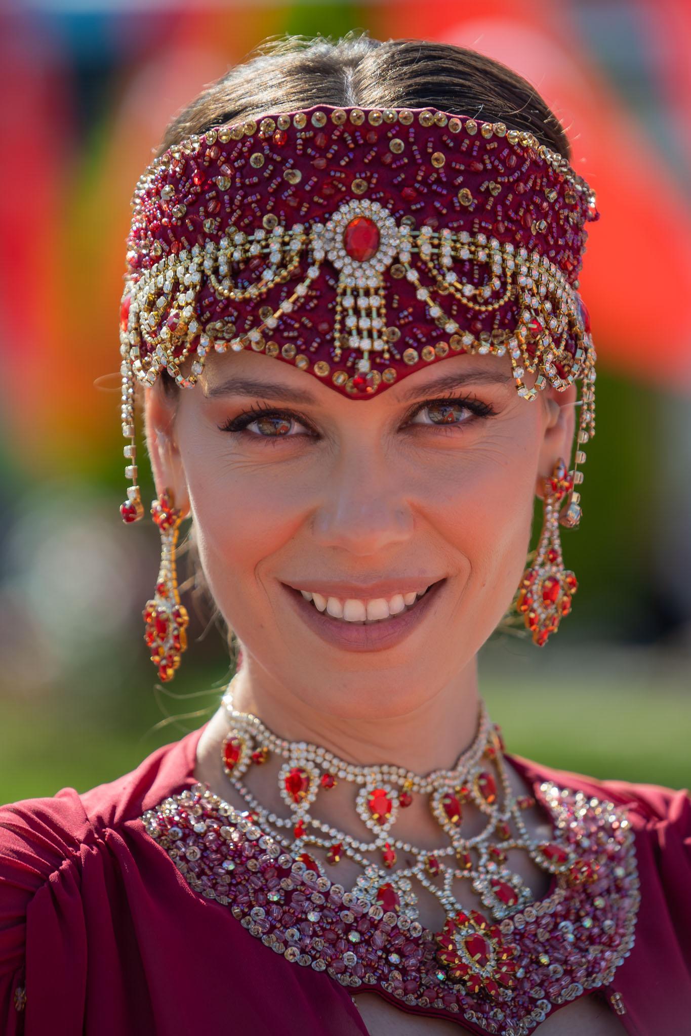 Irina Fodor, într-un costum de prințesă otomană, la Asia Express