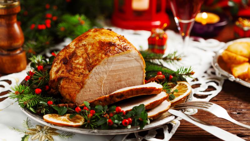 Sărbătorile vin cu scumpiri în rândul alimentelor. Carnea de porc va avea un preț mai ridicat de Crăciun, din cauza pestei porcine.