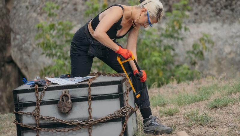 Emi și Cuza au obținut imunitatea la Asia Express – Drumul Împăraţilor. Mihai și Elwira Petre, rivali în jocul de amuletă, diseară