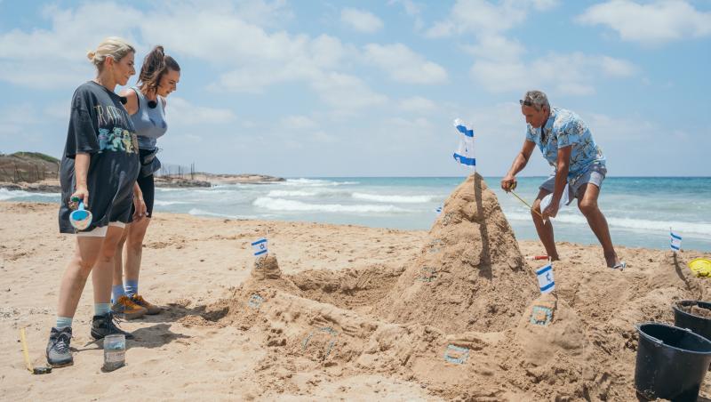 surorile buble la asia express, pe o plaja din israel