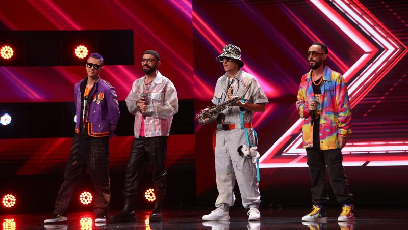 X Factor 2021, 26 noiembrie. Le Teste di Ozzak au interpretat o piesă de la MIKA, „Relax, Take It Easy”, și au surprpins pe jurați