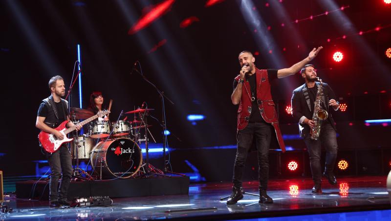 X Factor 2021, 26 noiembrie. Robert Nicolae & The Jacks au cântat piese din repertoriul juraților. Cum au reacționat aceștia