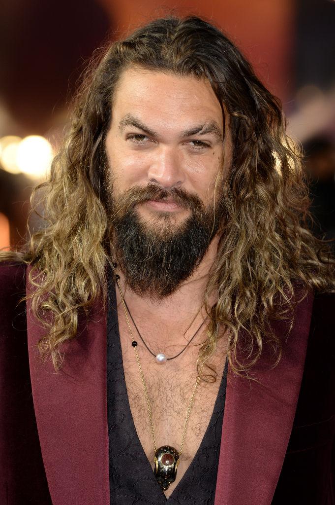 Jason Momoa, actorul care a jucat în Aquaman și Game of Thrones, a fost infectat cu noul coronavirus. Acesta a făcut primele declarații