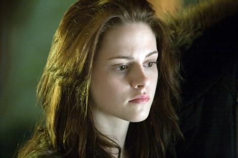 Kristen Stewart, actrița din Twilight, s-a logodit cu iubita ei, Dylan Meyer. Cele două formează un cuplu de peste doi ani