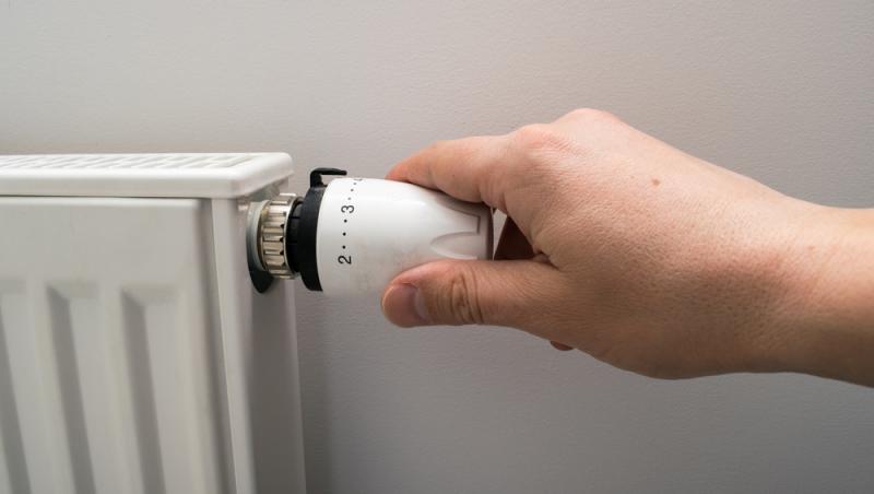 Cum să îți încălzești casa atunci când autoritățile nu pornesc caloriferele la maxim. Trucurile pe care trebuie să le încerci