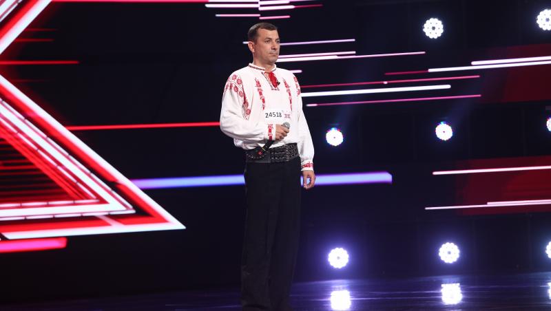 X Factor 2021, 5 noiembrie. Daniel Mititelu, instructorul de canto cu voce de aur a interpretat piesa Huțulca.