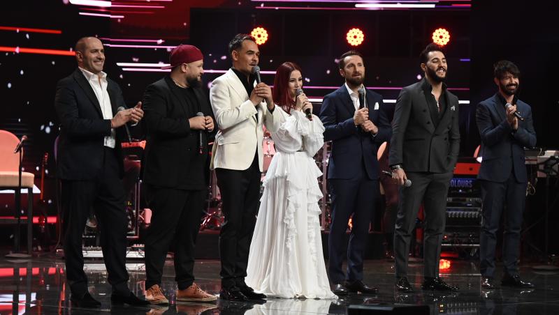 În Marea Finală a sezonului 10 din X Factor, Bryana Holingher a cântat alături de Super 4, cei patru italieni care au făcut parte din echipa lui Florin Ristei în sezonul 9 al show-ului.