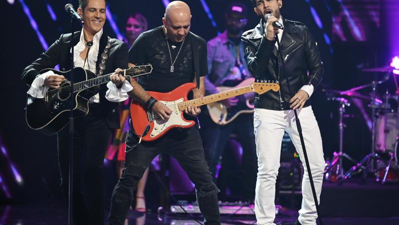 Finala X Factor 2021. Andrei Duțu și Ștefan Bănică au cântat „Nu trece zi” și au adus emoție pe scenă: „A fost concert, concert!”