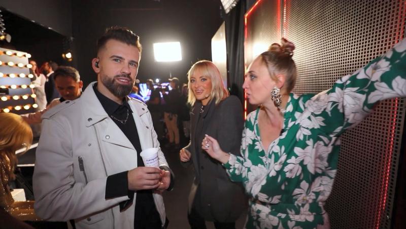 eXtra Factor 2021, episodul 18. Ilona Brezoianu a venit în Finala X Factor 2021 cu o rochie concepută dintr-o plapumă cu o pernă